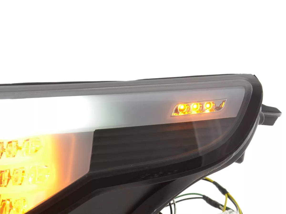 Scheinwerfer Set Xenon Angel Eyes LED BMW 5er E60/E61 Bj. 05-08 schwarz für Rechtslenker