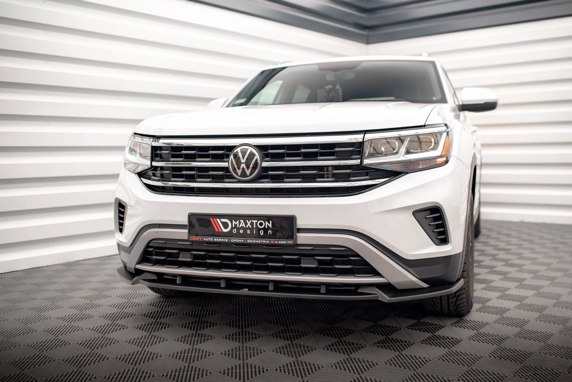 Front Ansatz V.1 Für Volkswagen Atlas Cross Sport Schwarz Hochglanz