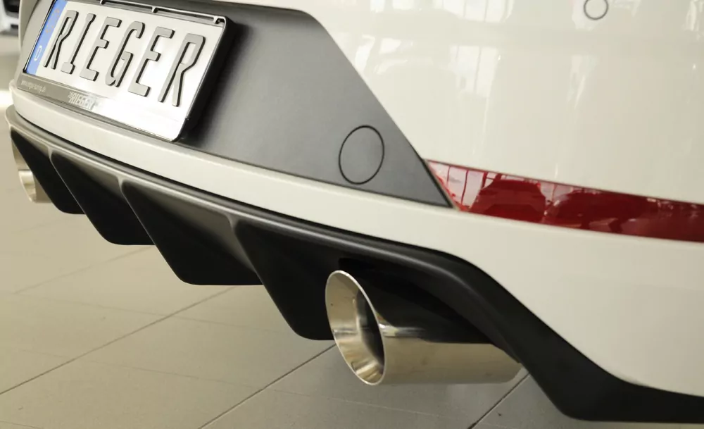Rieger Heckeinsatz für Seat Leon FR (5F) - 5-tür. (ST/Kombi) 01.17- (ab Facelift) carbon optik
