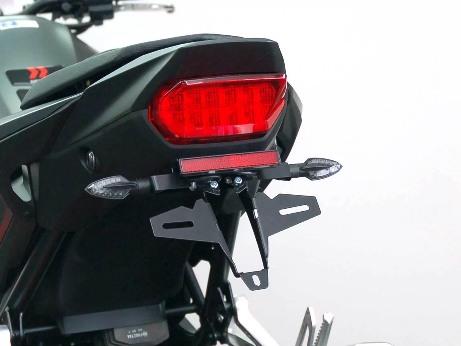 Kennzeichenhalter IQ5 für Honda CB750 Hornet (2023-2024)