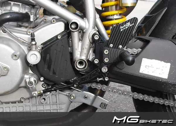 MG Biketec Sportfussrastenanlage / Rastenanlage / Fußrastenanlage mit ABE, gültig in D - A - CH für Ducati 749 / 749R ab 2003