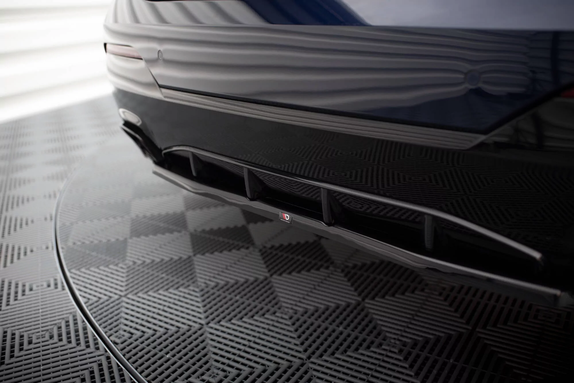 Hinten Splitter BMW 4er M440i G22 / G23 / G22 Facelift / G23 Facelift Schwarz Hochglanz