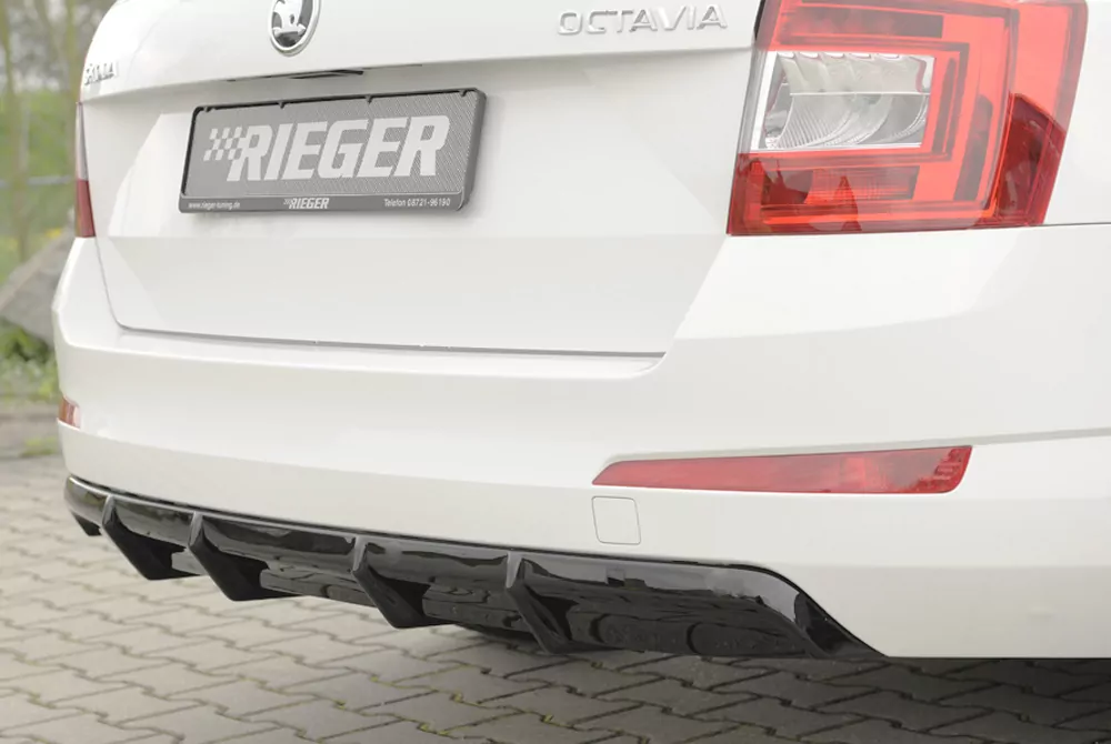 Rieger Heckeinsatz für Skoda Octavia (5E) - Combi 02.17-03.20 (ab Facelift) schwarz glanz