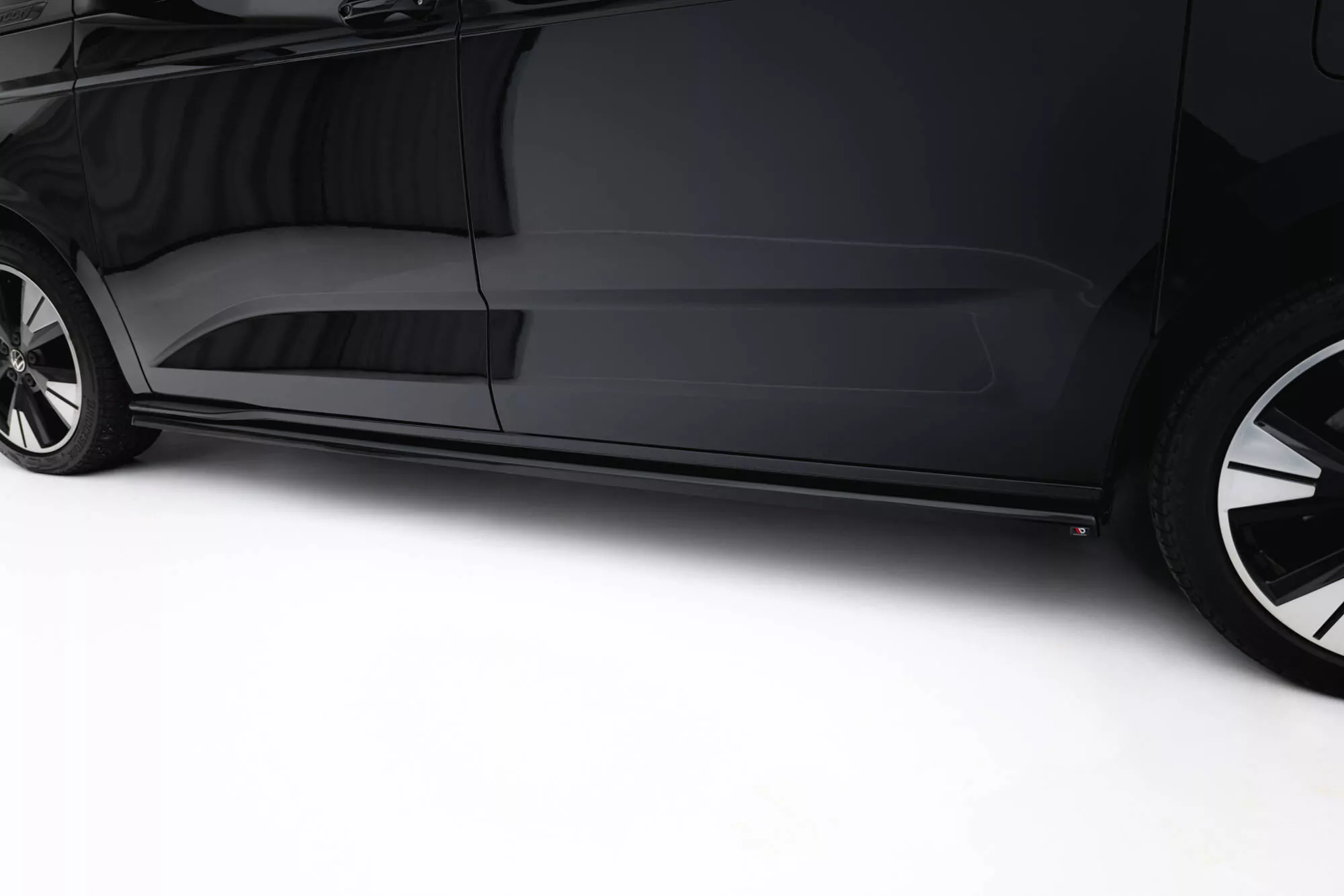 Seitenschweller Ansatz Für Volkswagen Multivan Long T7 Schwarz Hochglanz