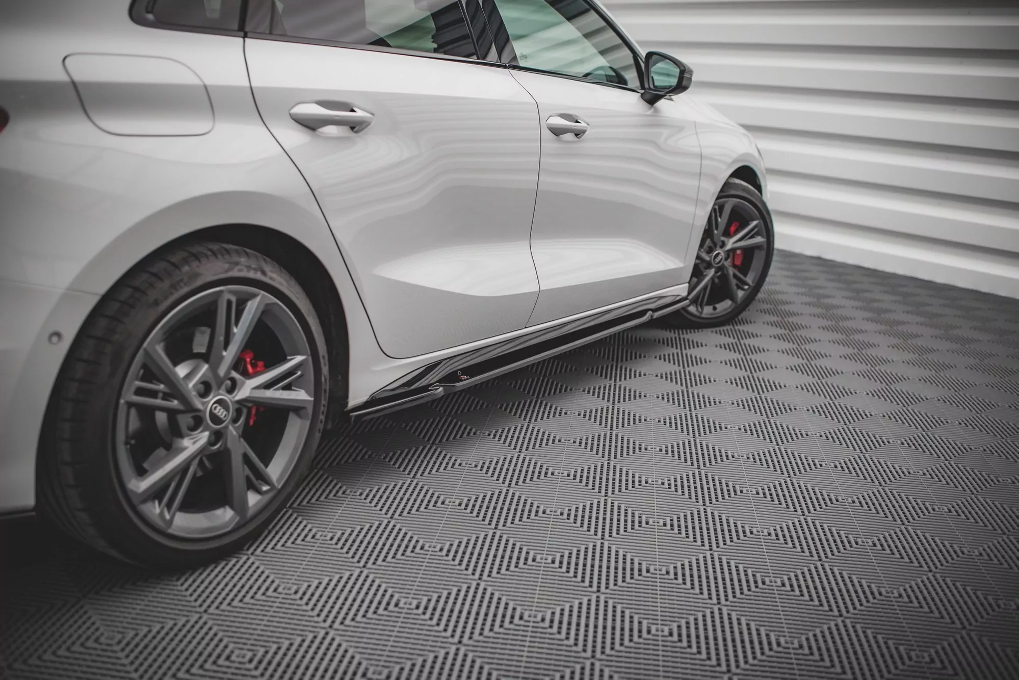 Seitenschweller Ansatz Für V.1 Für Audi S3 / A3 S-Line 8Y Schwarz Hochglanz