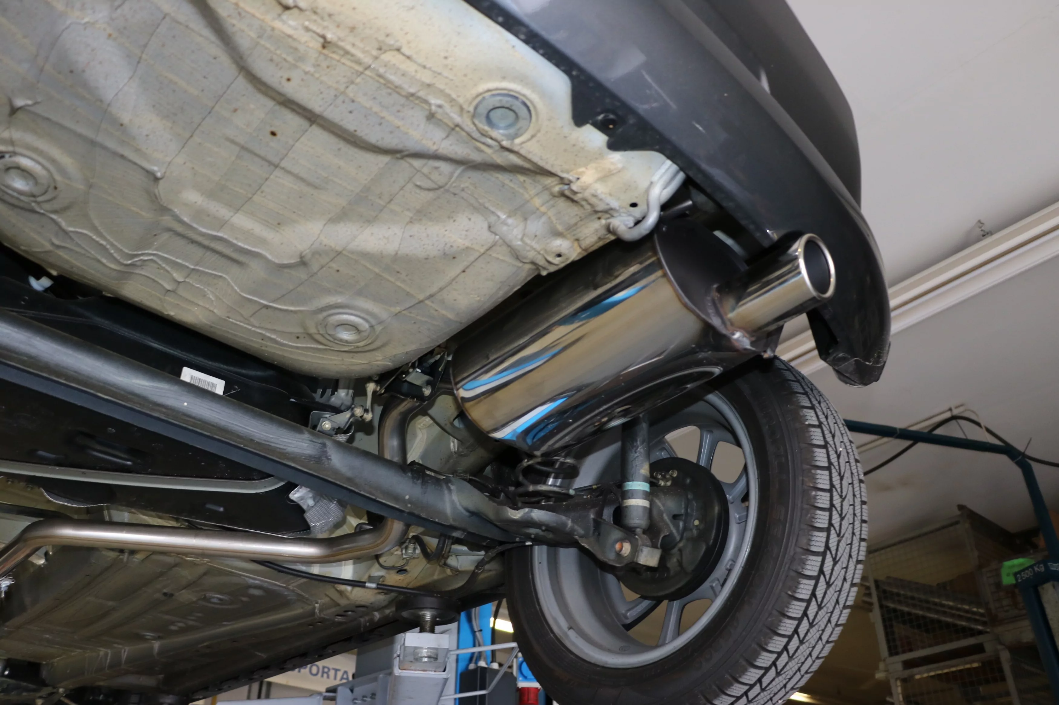 Suzuki Ignis III - Frontantrieb  Endschalldämpfer - 1x76 Typ 16