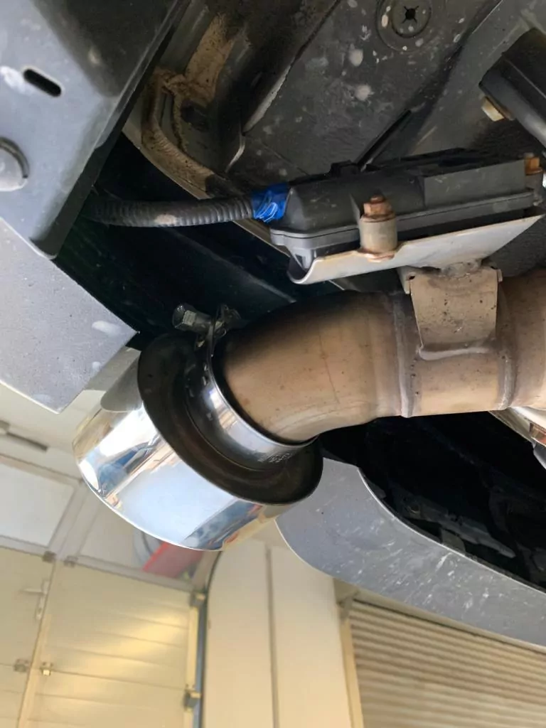 Hyundai i30N Performance + Fastback  Endrohre passend auf den originalen Endschalldämpfer - 129x106 Typ 32 rechts/links