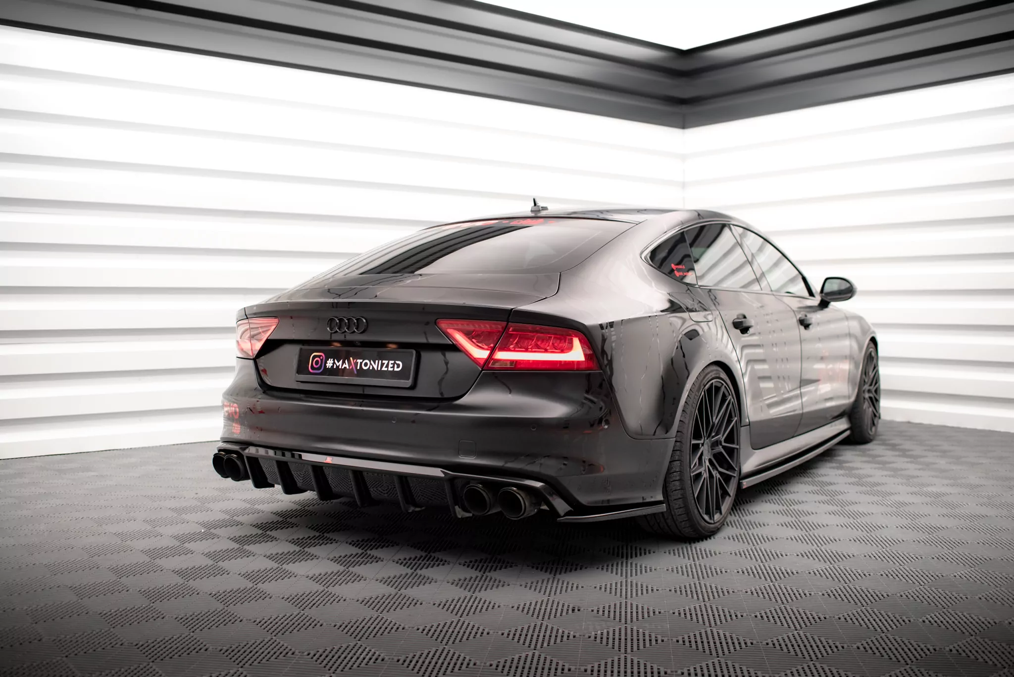 Heck Ansatz Flaps Diffusor Für Audi A7 S-Line C7 Schwarz Hochglanz