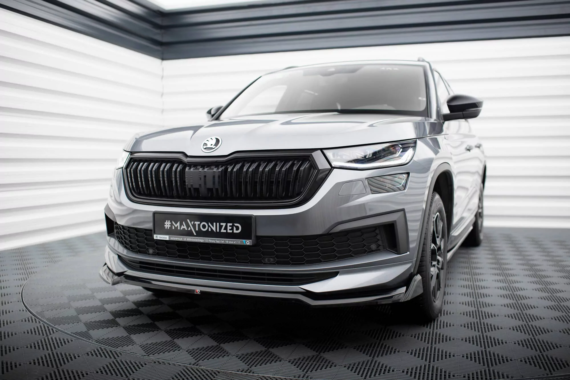 Front Ansatz V.2 Für Skoda Kodiaq Sportline Mk1 Facelift Schwarz Hochglanz