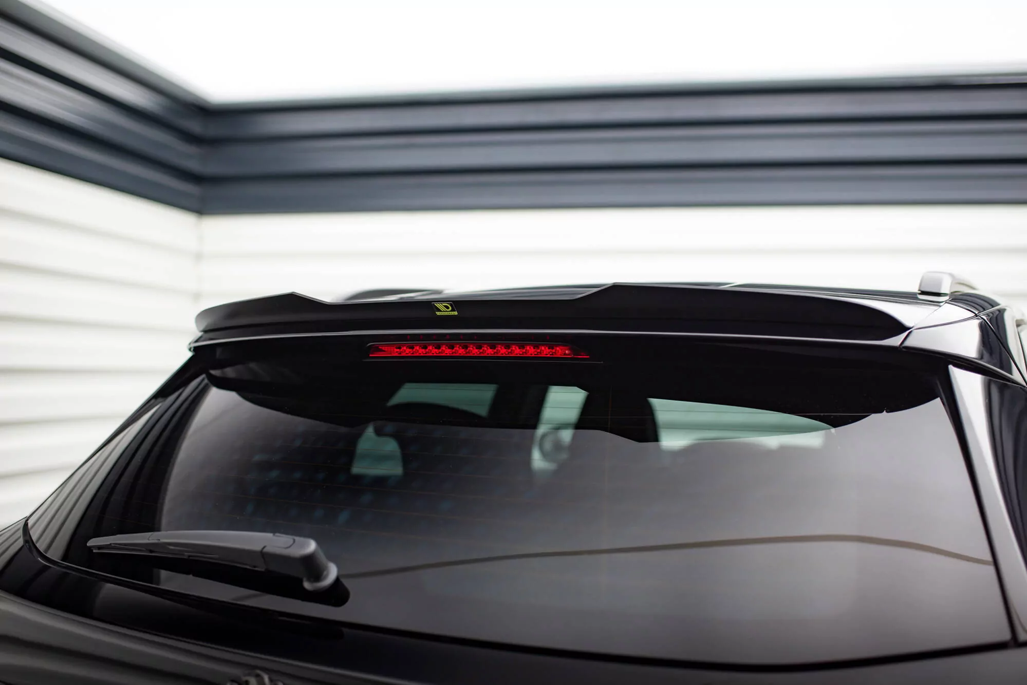 Spoiler CAP Für Peugeot 3008 GT-Line Mk2 Facelift Schwarz Hochglanz