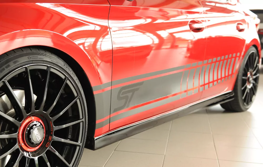 Rieger Seitenschweller links  (XS) glanz schwarz für Seat Leon (KL) 5-tür. (ST/Sportstourer) 09.20-06.24 (bis Facelift)