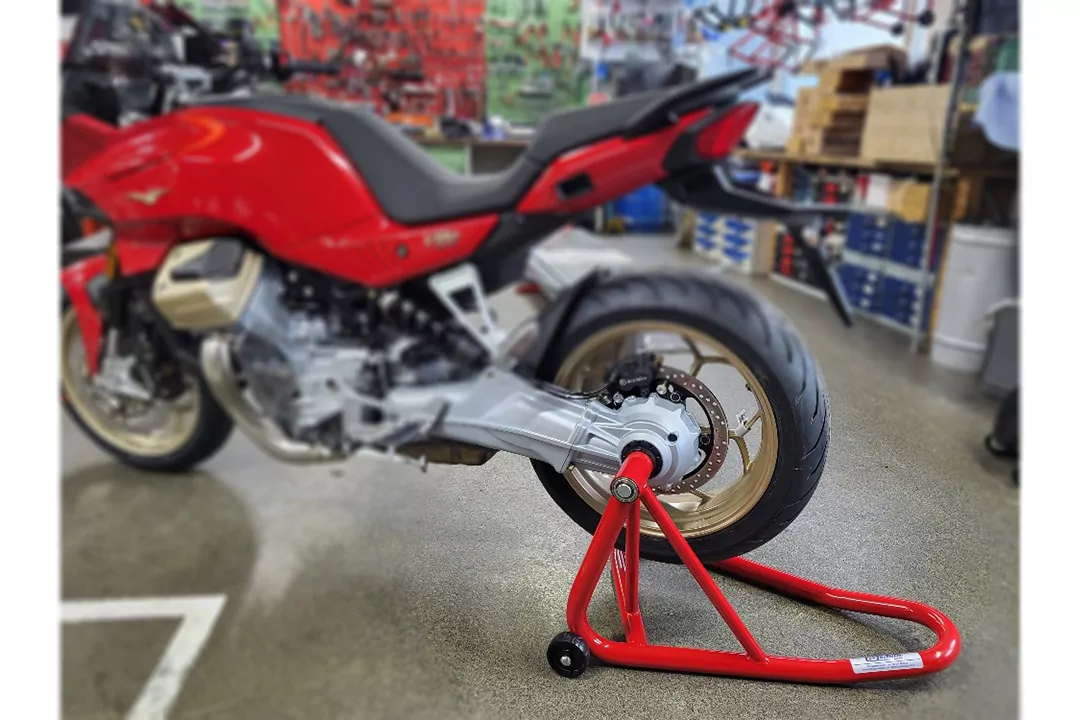 Montageständer hinten für BMW K Modelle und Moto Guzzi V100 Mandello