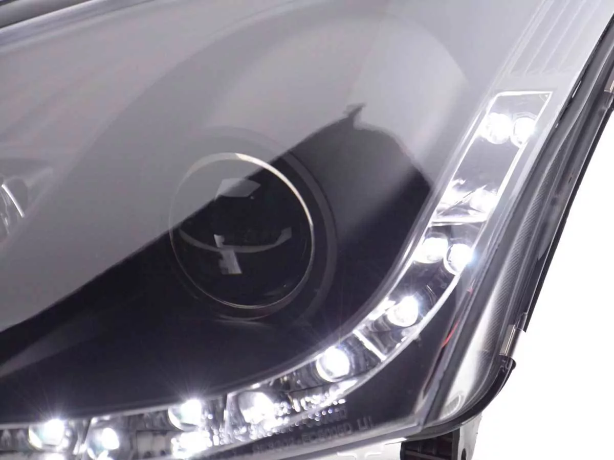 Scheinwerfer Set Daylight LED TFL-Optik Ford Focus 3/4/5-trg. Bj. 01-04 schwarz