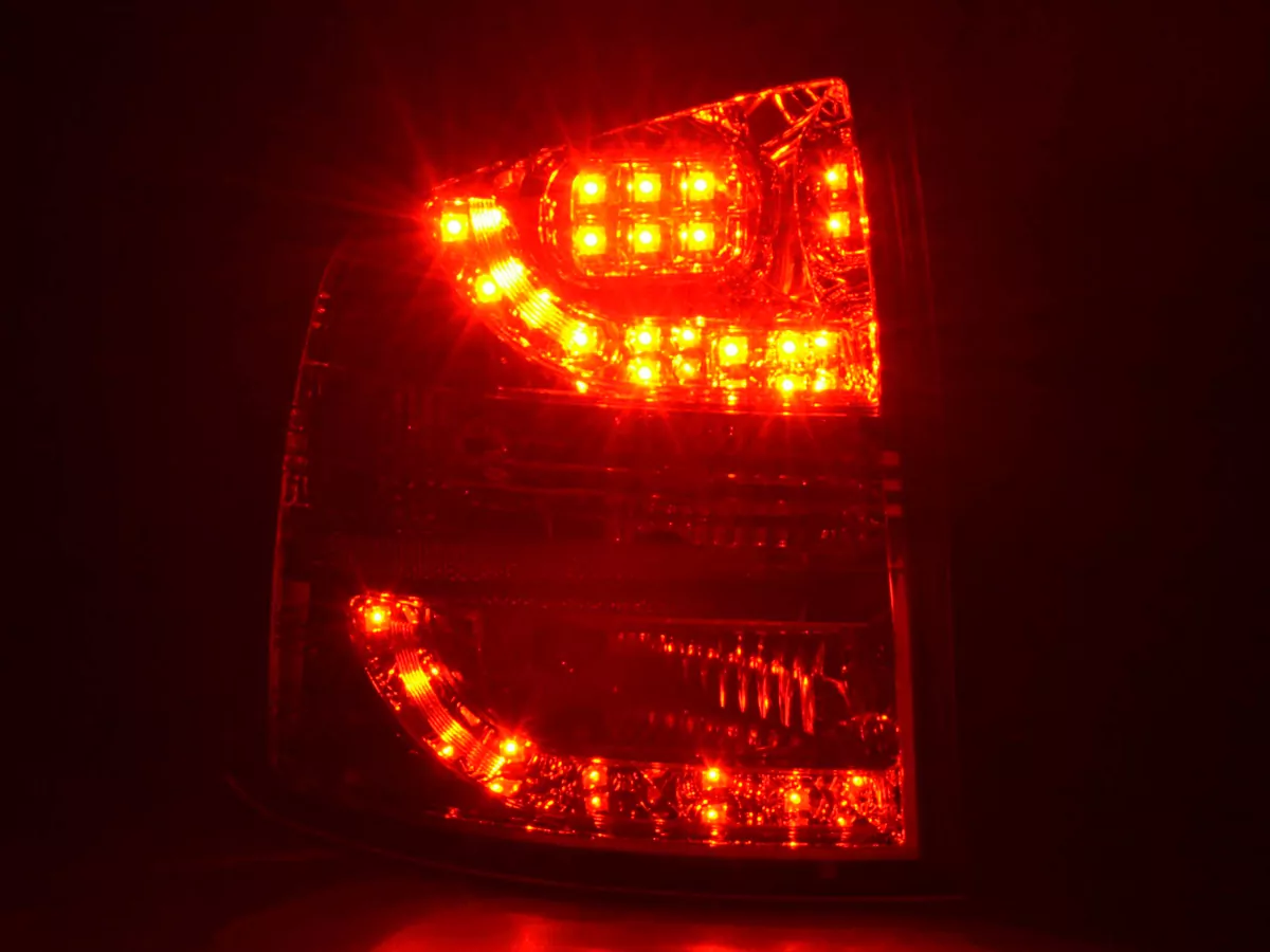LED Rückleuchten Set Skoda Octavia Combi Typ 1Z Bj. 05-12 chrom