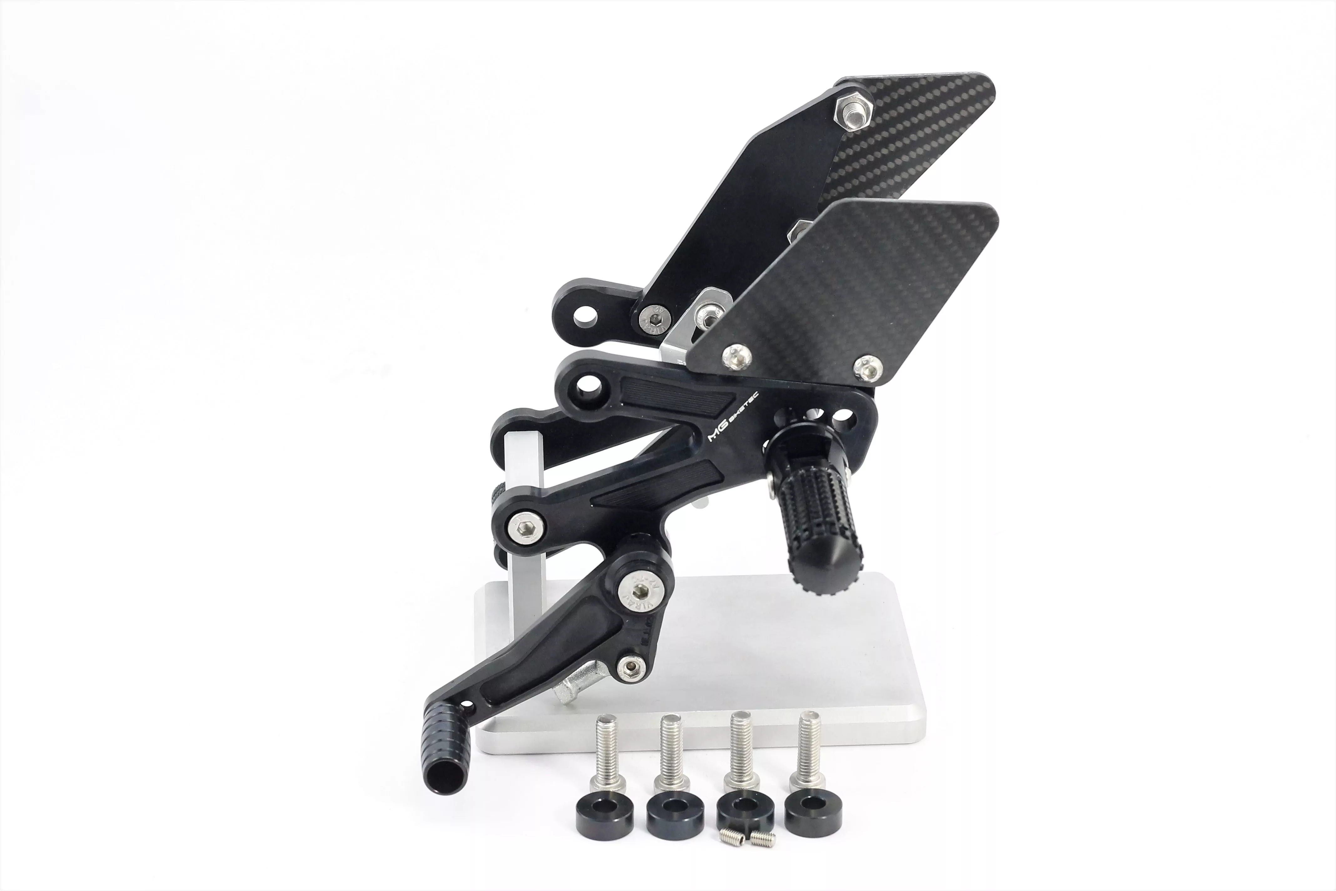 MG Biketec Sportfussrastenanlage / Rastenanlage / Fußrastenanlage mit ABE, gültig in D - A - CH für Yamaha YZF-R7 ab 2021