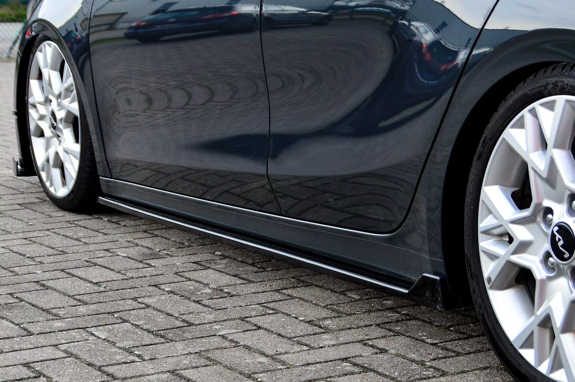 Seitenschweller mit Wing hinten für Kia Ceed GT ab Bj.21-