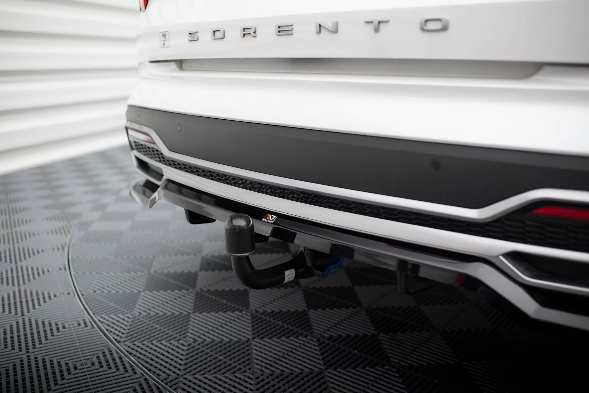 Hinten Splitter (mit Einem Vertikalem Balken) Kia Sorento Mk4 Schwarz Hochglanz