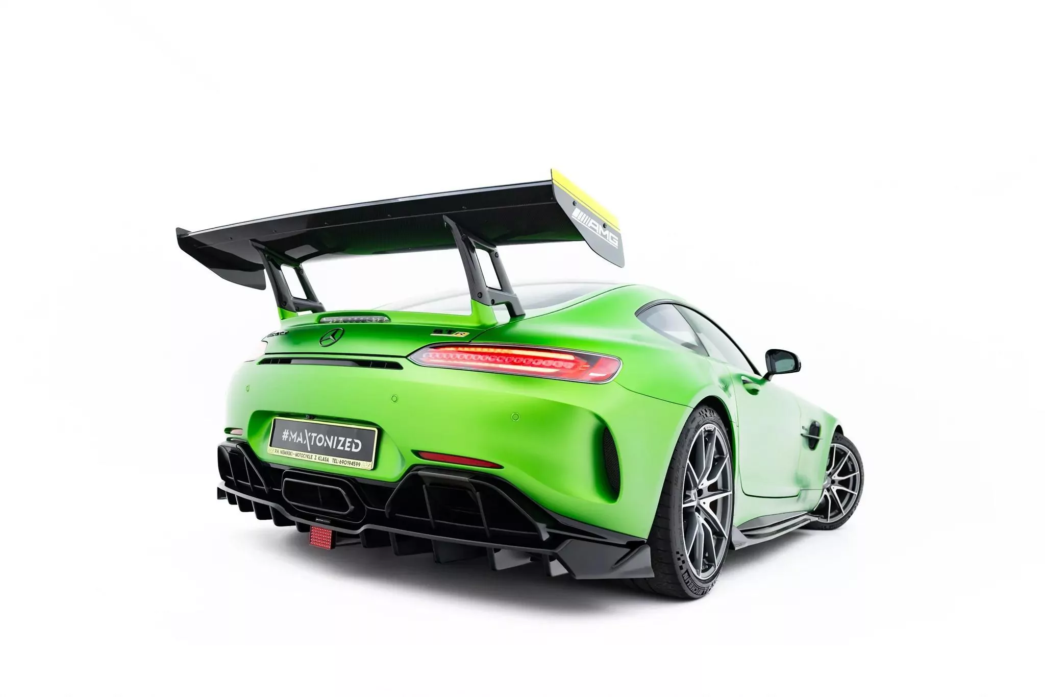 Mittlerer Cup Diffusor DTM Look Heck Ansatz Für + LED  Mercedes-AMG GT R C190 Facelift