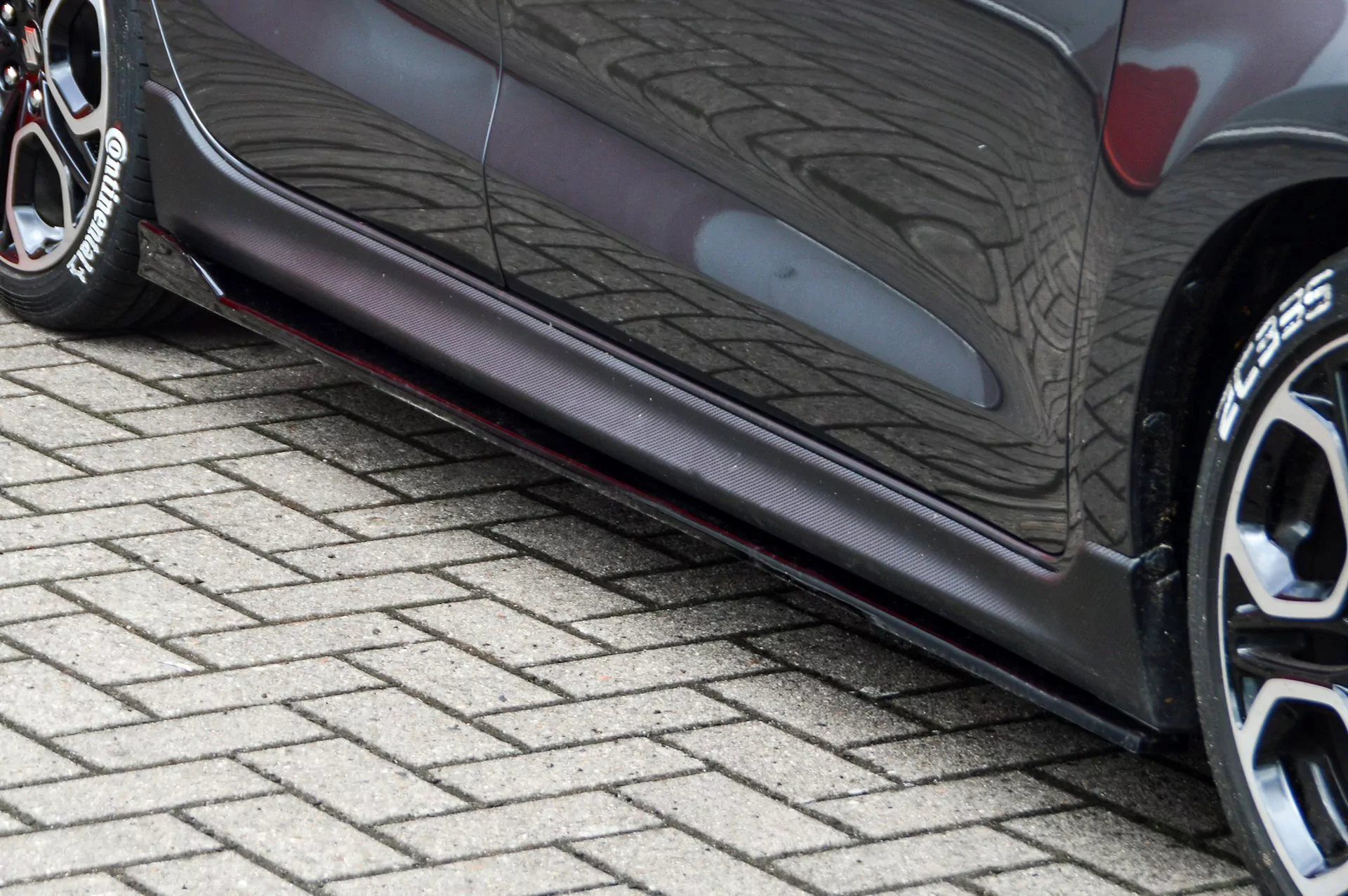 Seitenschweller im Cup3 Look für Suzuki Swift SportRZ/AZ