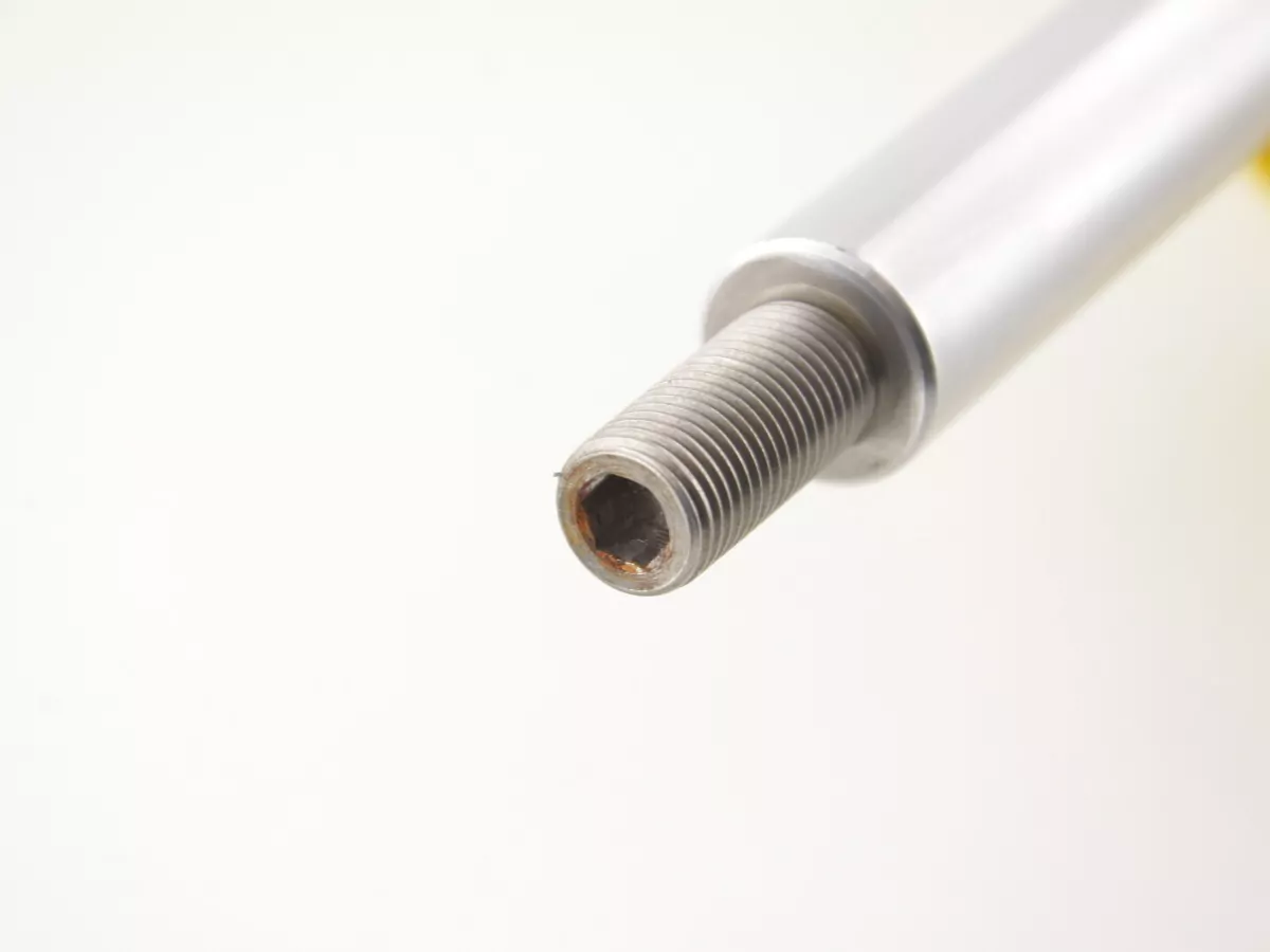 Sportstoßdämpfer High Tec Opel Astra J Bj. ab 2010 Vorderachse rechts