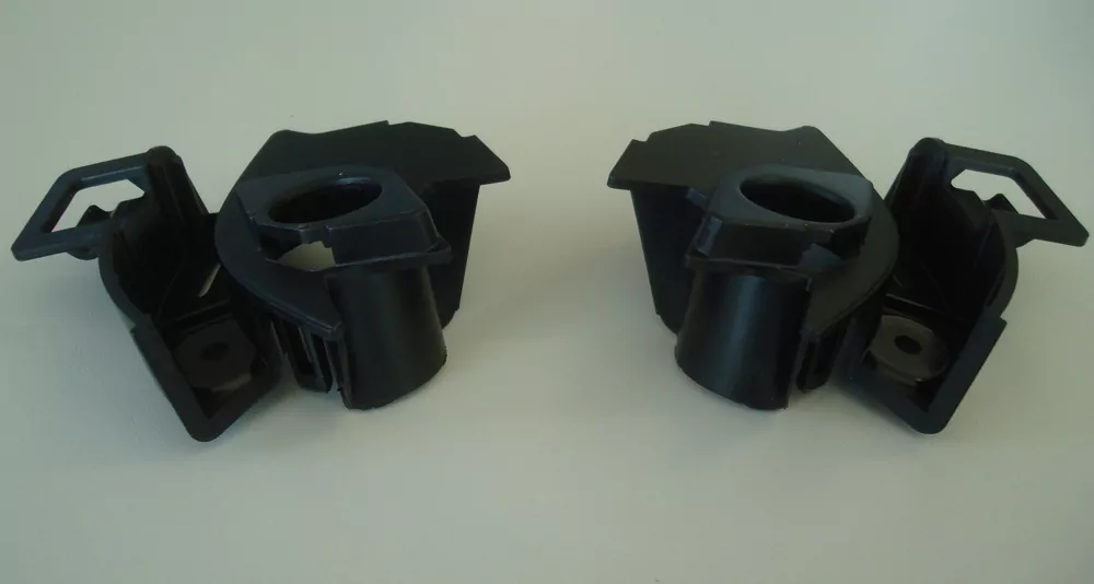 PDC-Halter-Set, links/rechts, schwarz für Audi A5 S5 (B8/B81) Coupé 10.11-06.16 (ab Facelift)