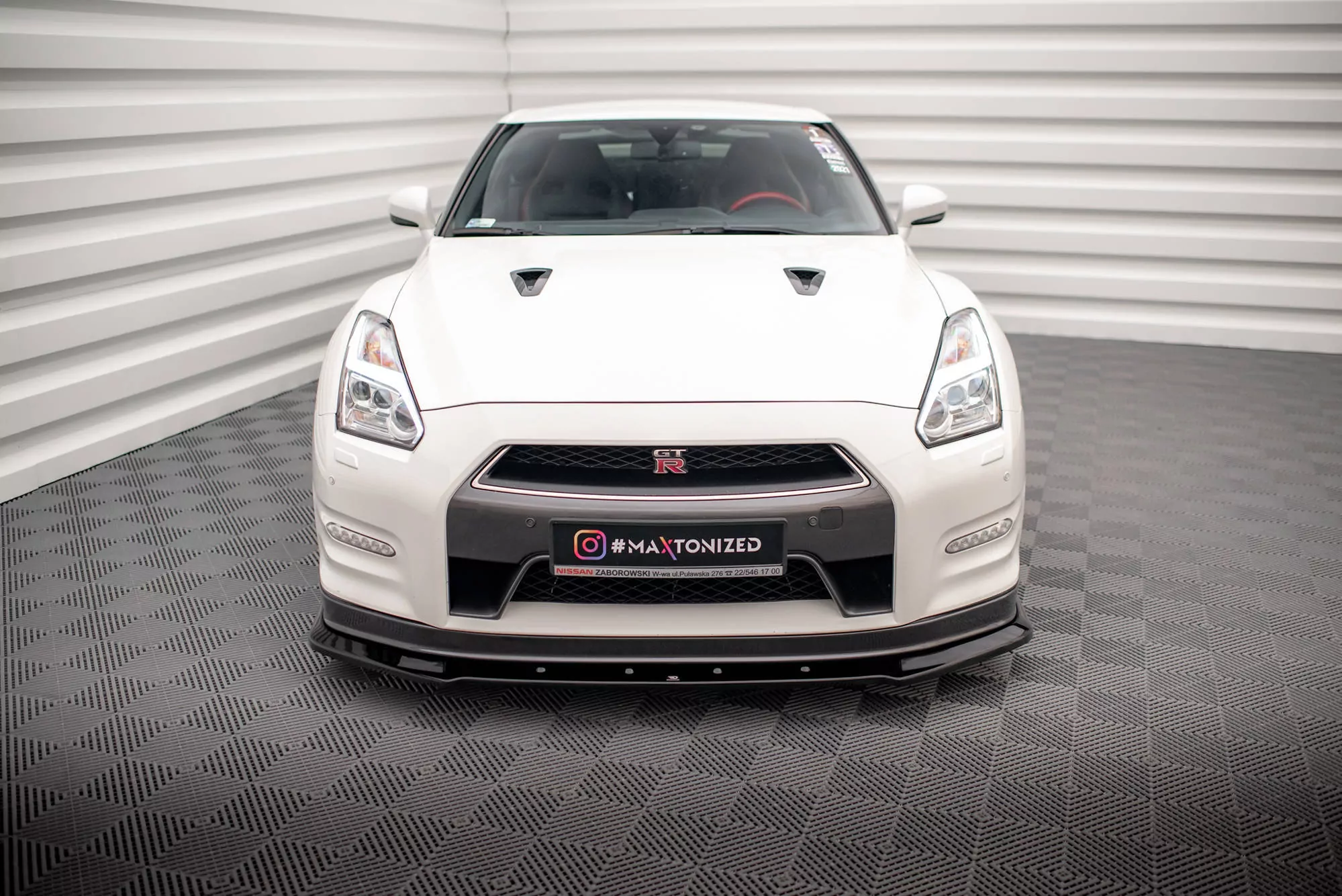Front Ansatz Für Nissan GTR R35 Facelift Schwarz Hochglanz