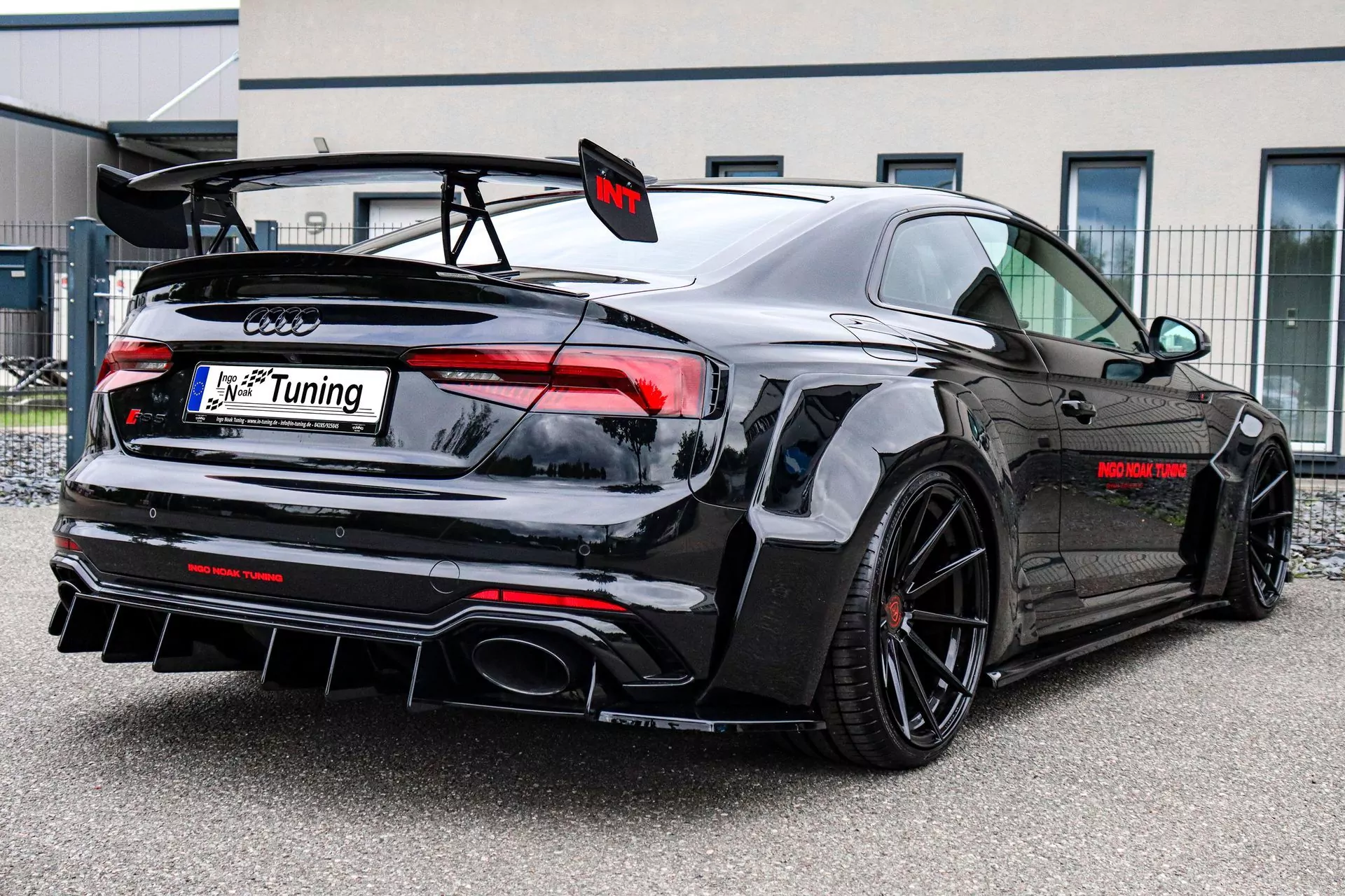 Heckflügel Set aus ABS/GFK/ALU für Audi RS5 B9 F5