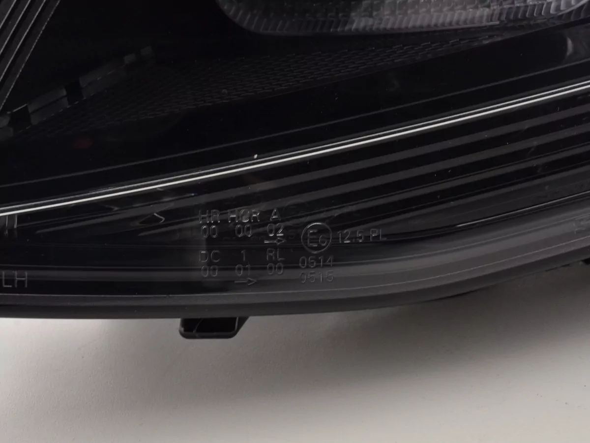 Scheinwerfer Set Daylight LED Tagfahrlicht VW Golf 7 Bj. ab 2012 schwarz/schwarz