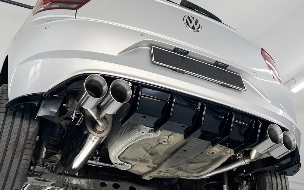 Rieger Heckeinsatz glanz schwarz für VW Polo (AW) R-Line 5-tür. 06.17-05.21 (bis Facelift)