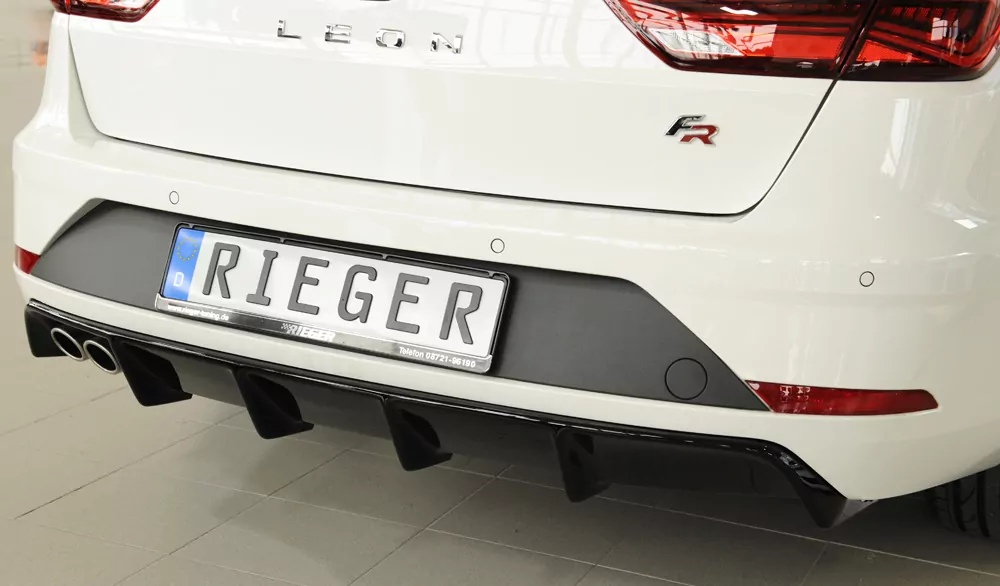 Rieger Heckeinsatz für Seat Leon FR (5F) - 5-tür. (ST/Kombi) 01.17- (ab Facelift) schwarz glanz
