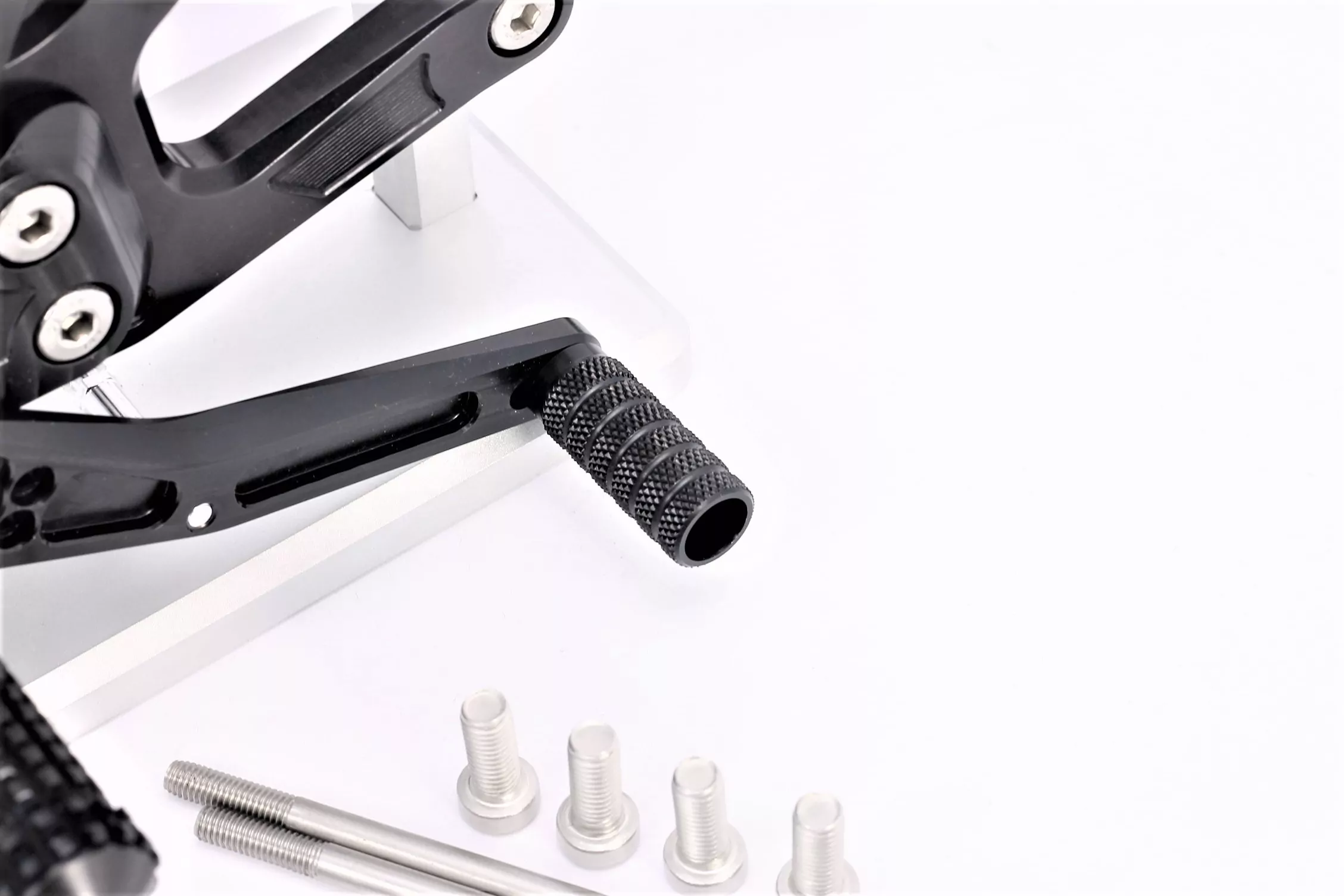 MG Biketec Sportfussrastenanlage / Rastenanlage / Fussrastenanlage mit ABE, gültig in D - A - CH für Honda CBR 1000 RR-R Fireblade SP ab 2020