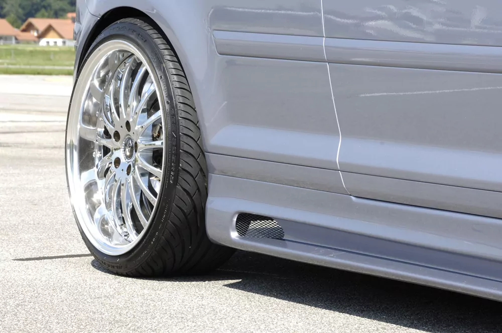 Rieger Seitenschweller rechts  matt schwarz für Audi A3 (8P) 3-tür.