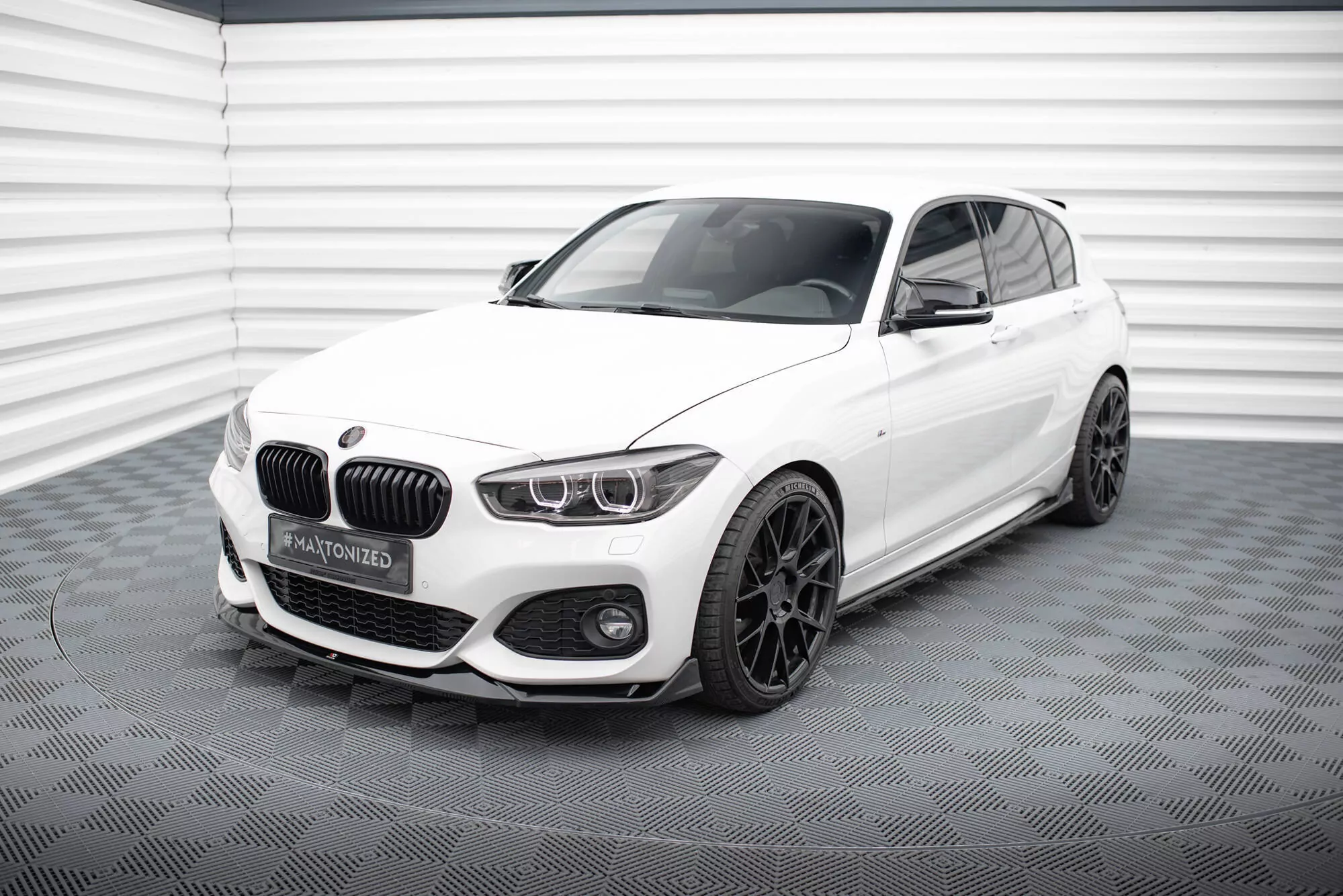 Front Ansatz V.4 Für CSL Look BMW 1er M-Paket / M140i F20 Facelift Schwarz Hochglanz