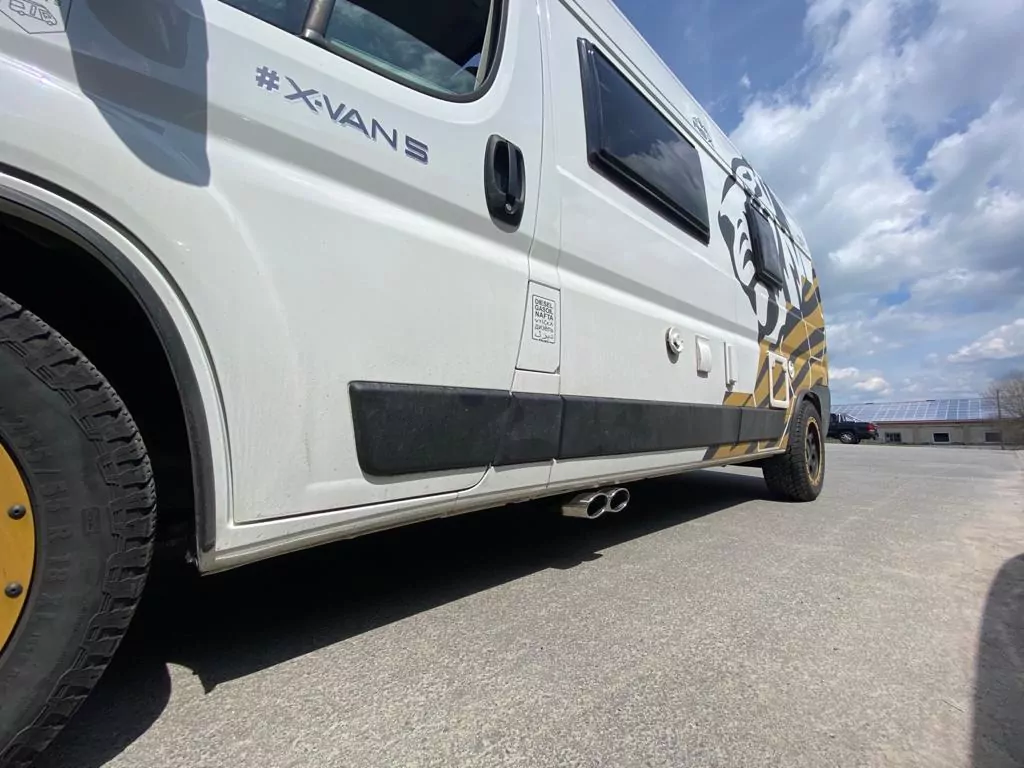 Fiat Ducato Wohnmobil  Endrohr Ausgang zur Fahrerseite - 2x115x85 Typ 38