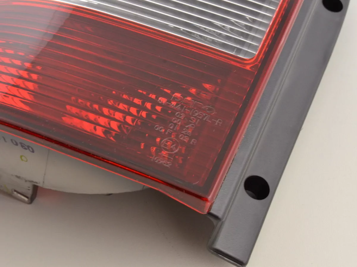 Verschleißteile Rückleuchte links VW T5 Bj. 03