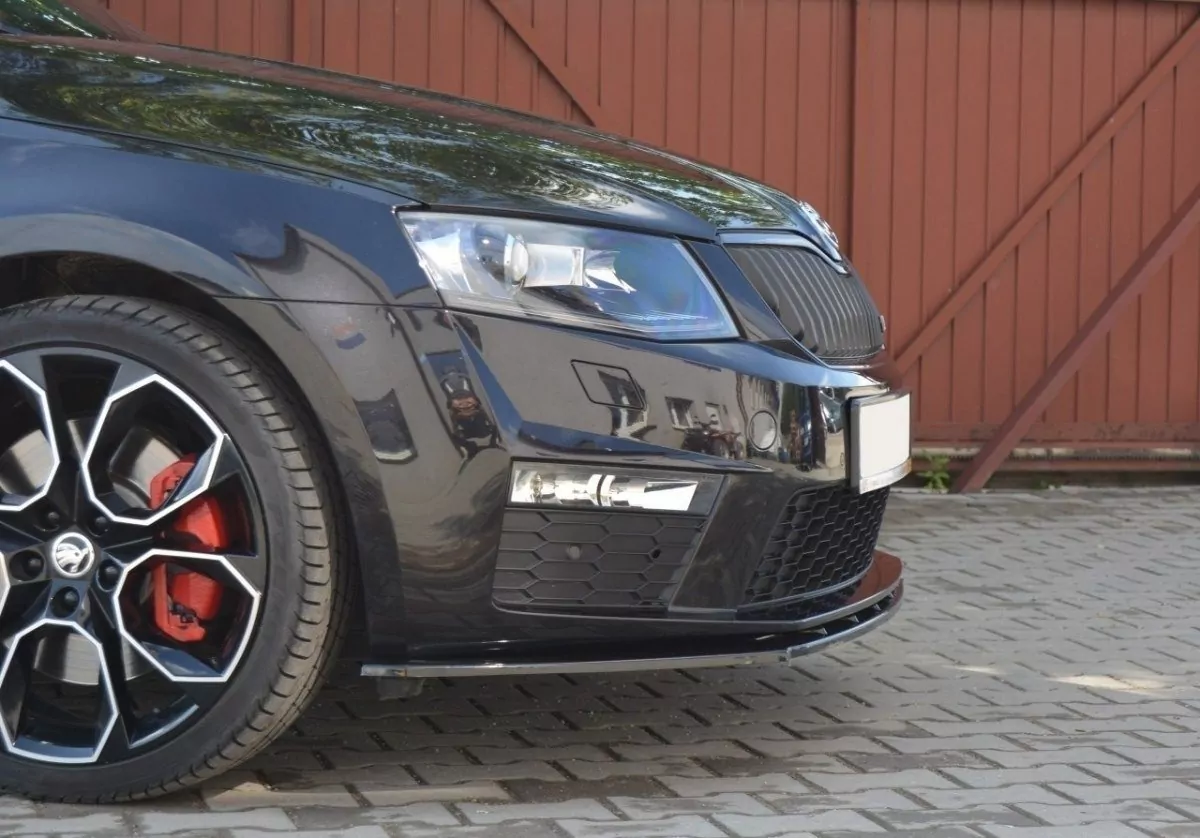 Front Ansatz V.1 Für Skoda Octavia RS Mk3 Schwarz Hochglanz