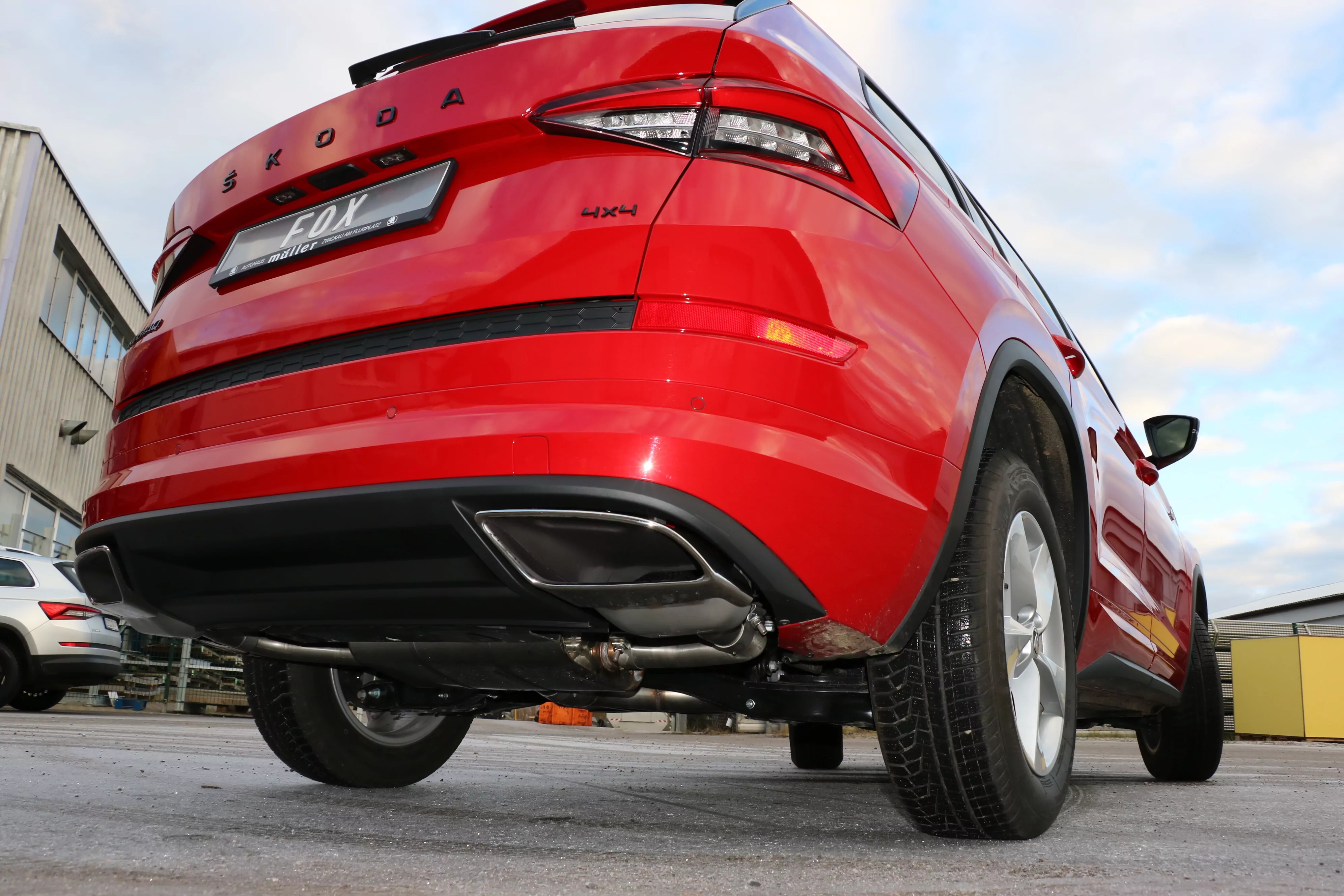 Skoda Kodiaq 4x4 mit RS-Optik  Endschalldämpfer Ausgang rechts/links