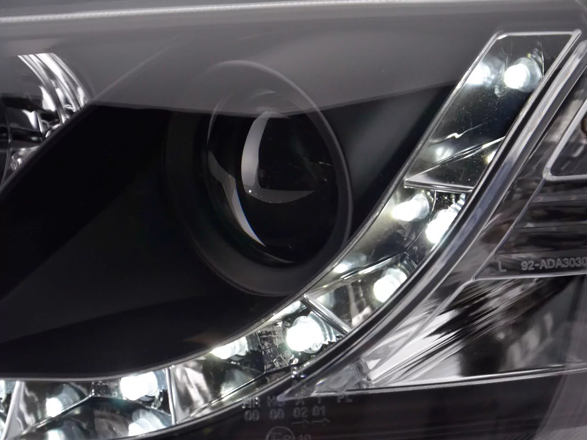 Scheinwerfer Set Daylight LED Tagfahrlicht Audi A3 Typ 8P Bj. 03-08 schwarz