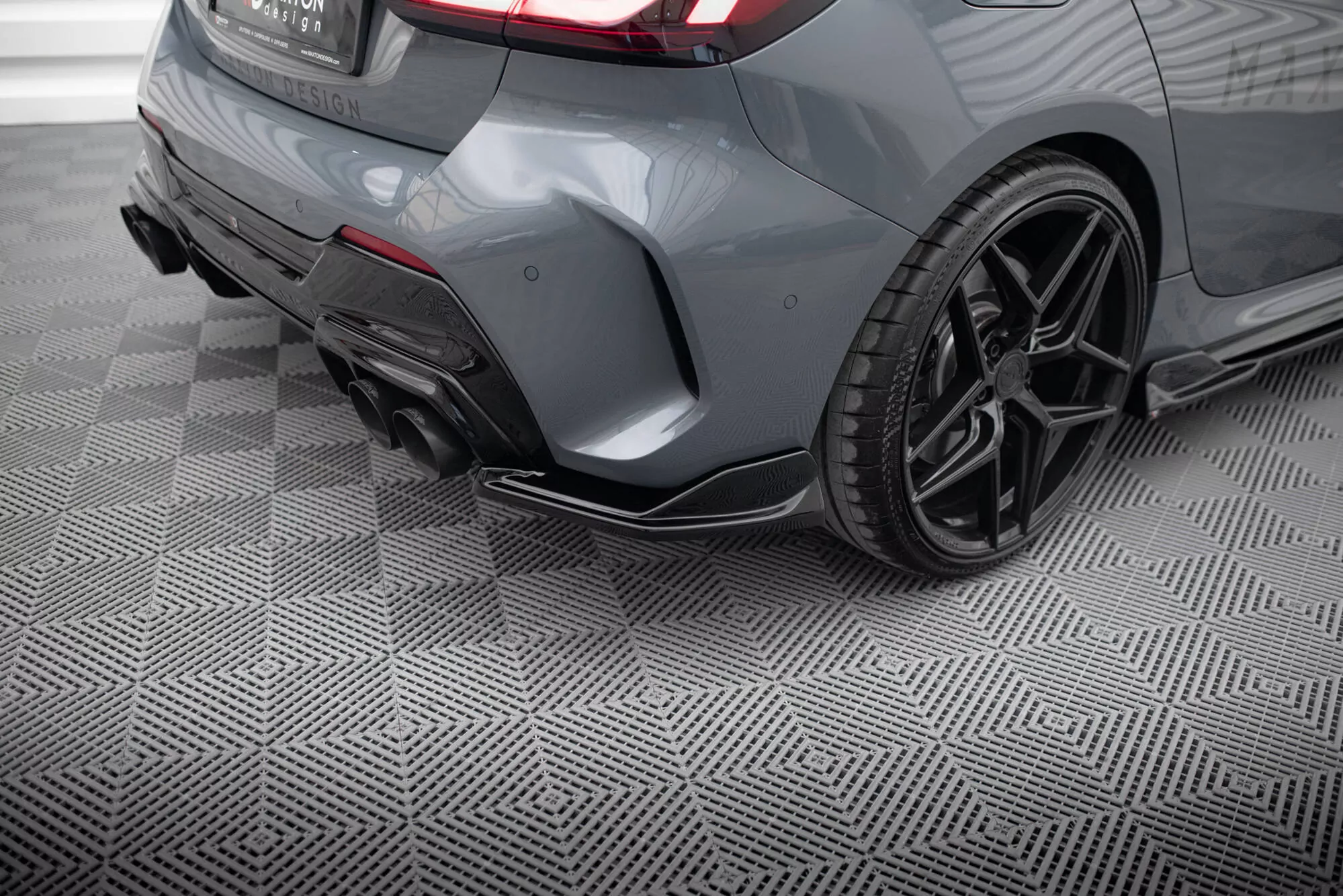 Heck Ansatz Flaps Diffusor Passend Für Diffusor Passend Für V.4 BMW 1er F40 M-Paket/ M135i Schwarz Hochglanz Schwarz Hochglanz