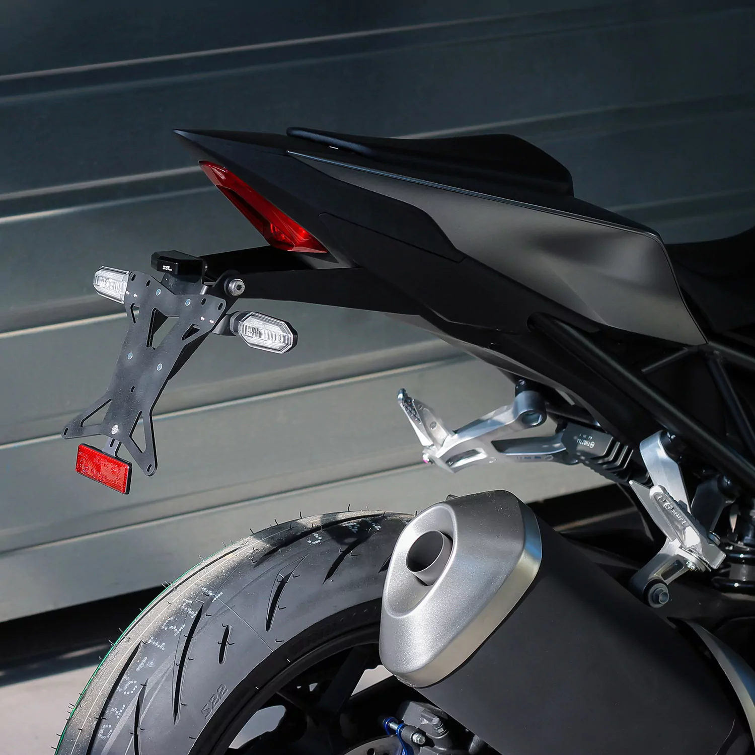 MG Biketec Kennzeichenhalter für Honda CB 650 R ab 2024