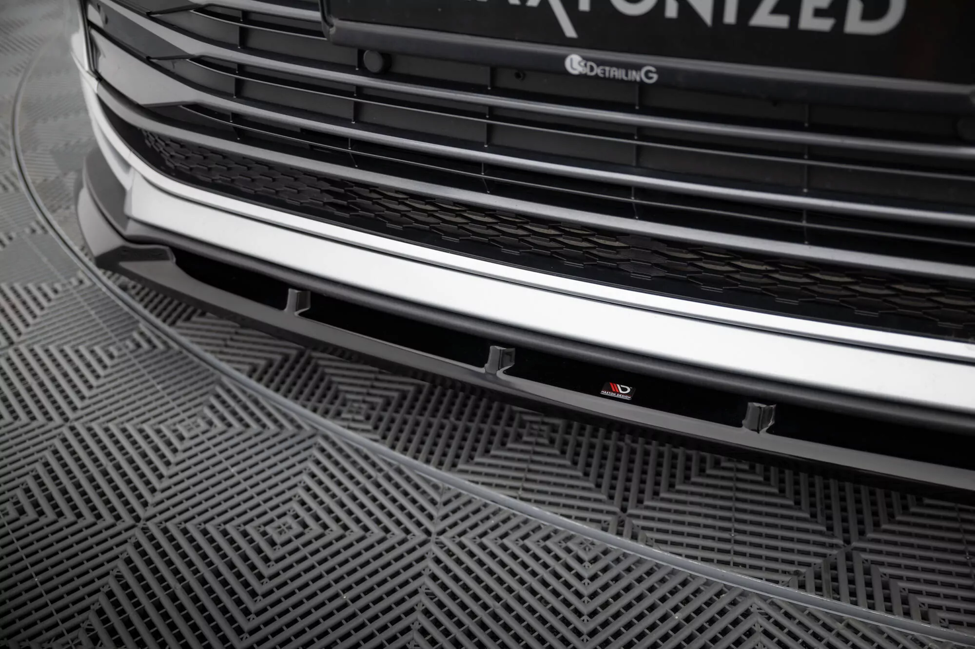 Front Ansatz Für  Toyota Sienna Mk4 Schwarz Hochglanz