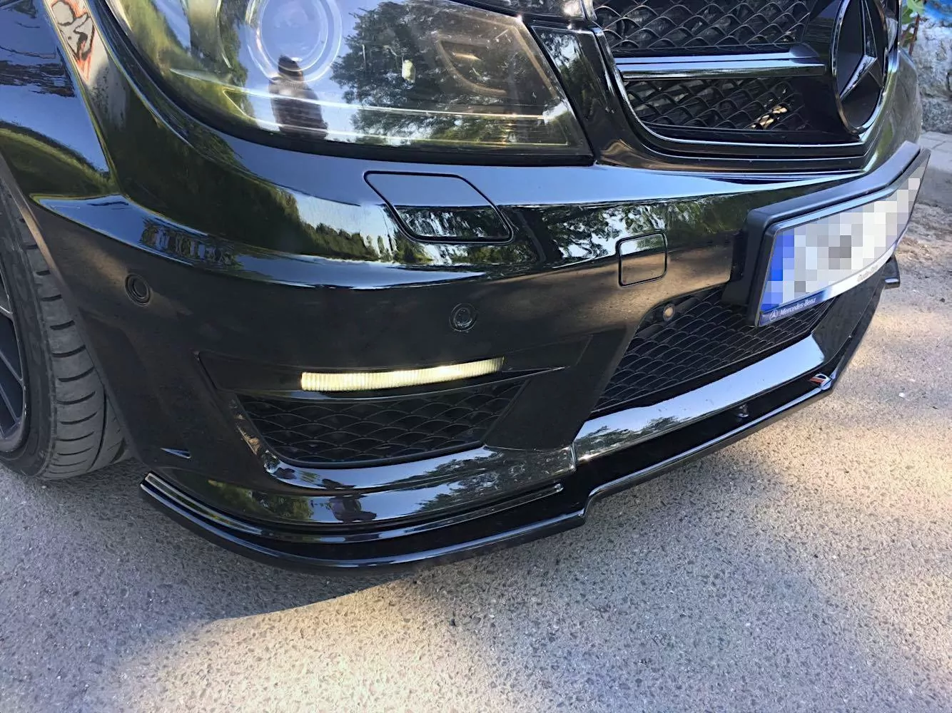 Front Ansatz Für Mercedes-Benz C63 AMG Limousine / Kombi W204 Facelift / S204 Facelift Schwarz Hochglanz