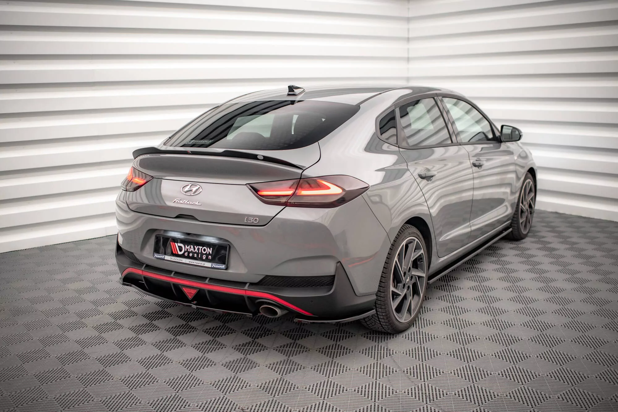 Heck Ansatz Flaps Diffusor Für Hyundai I30 Fastback N-Line Mk3 Facelift Schwarz Hochglanz