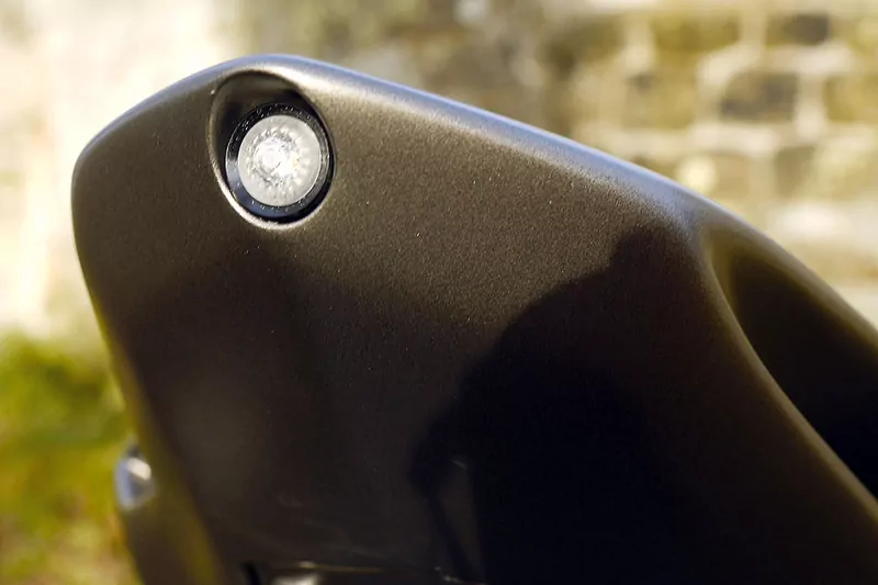 HIGHSIDER pro Mono LED Rücklichteinheit Schwarz/Transparent (1Stck)