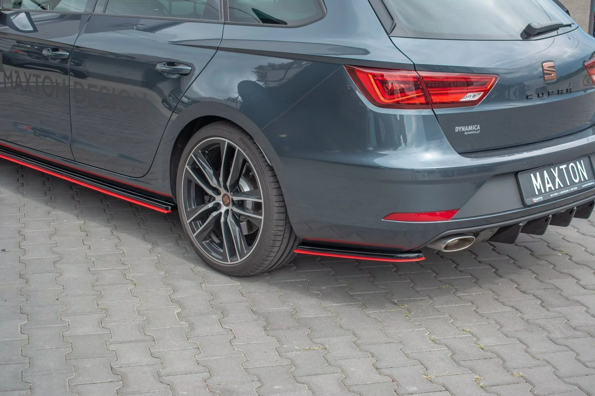 Heck Ansatz Flaps Diffusor Passend Für Diffusor V.2 Passend Für Seat Leon Mk3 Cupra ST FL Schwarz+Rot Hochglanz Schwarz Hochglanz