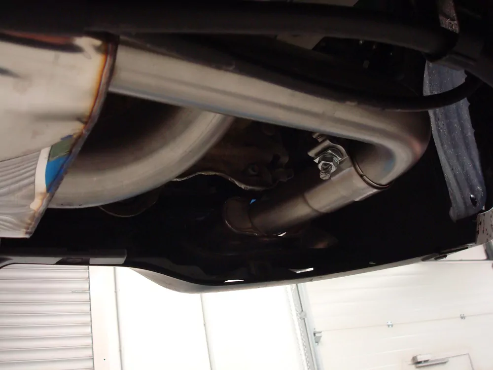 Opel Astra J OPC  Endschalldämpfer Ausgang rechts/links mit unsichtbaren Endrohren (Abgas strömt aus den originalen Endrohren)