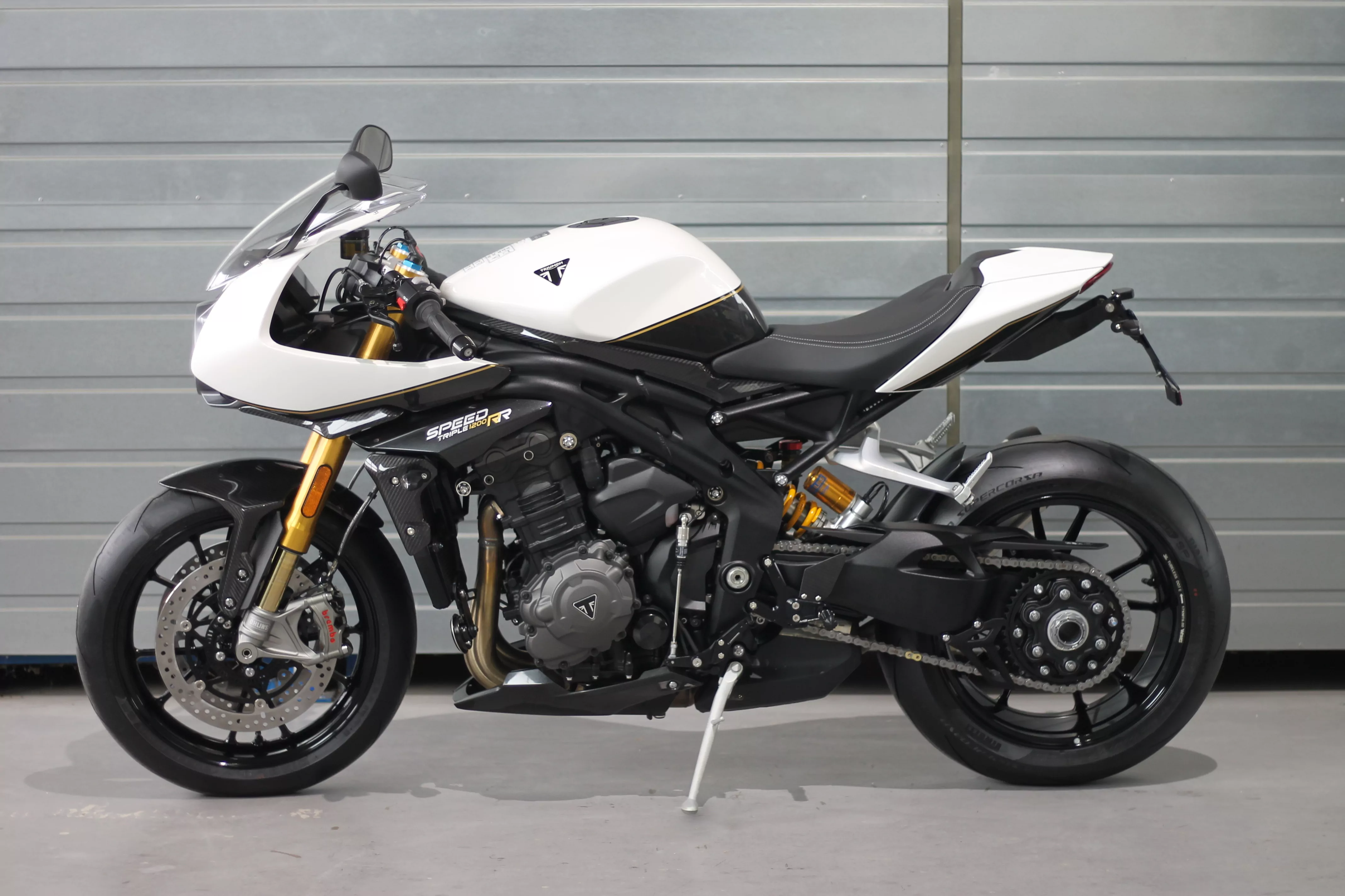 MG Biketec Sportfussrastenanlage / Rastenanlage / Fußrastenanlage mit ABE, gültig in D - A - CH für Triumph Speed Triple 1200 RS / RR ab 2021