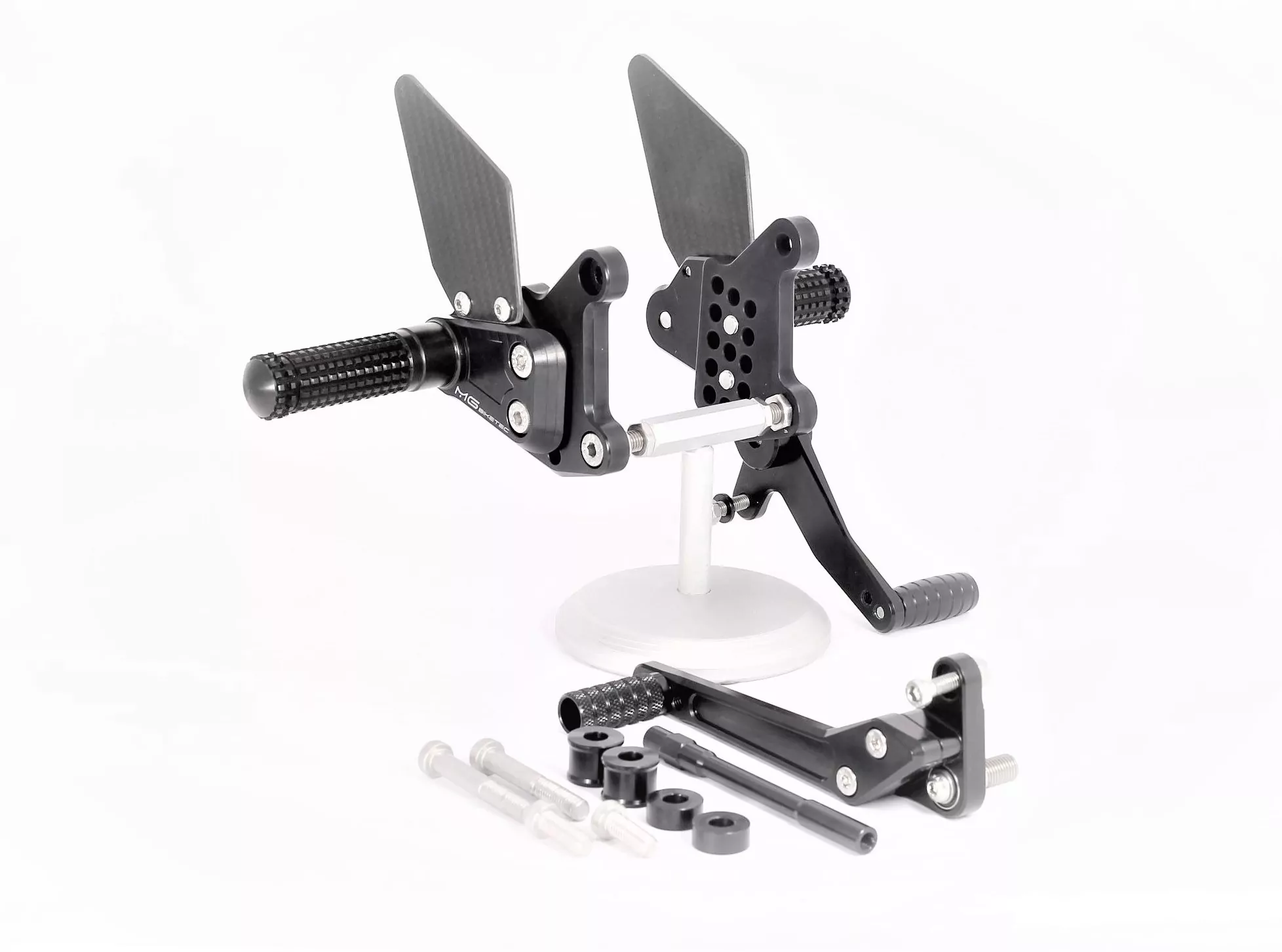 MG Biketec Sportfussrastenanlage / Rastenanlage / Fußrastenanlage mit ABE, gültig in D - A - CH für Benelli Café Racer 899 ab 2009