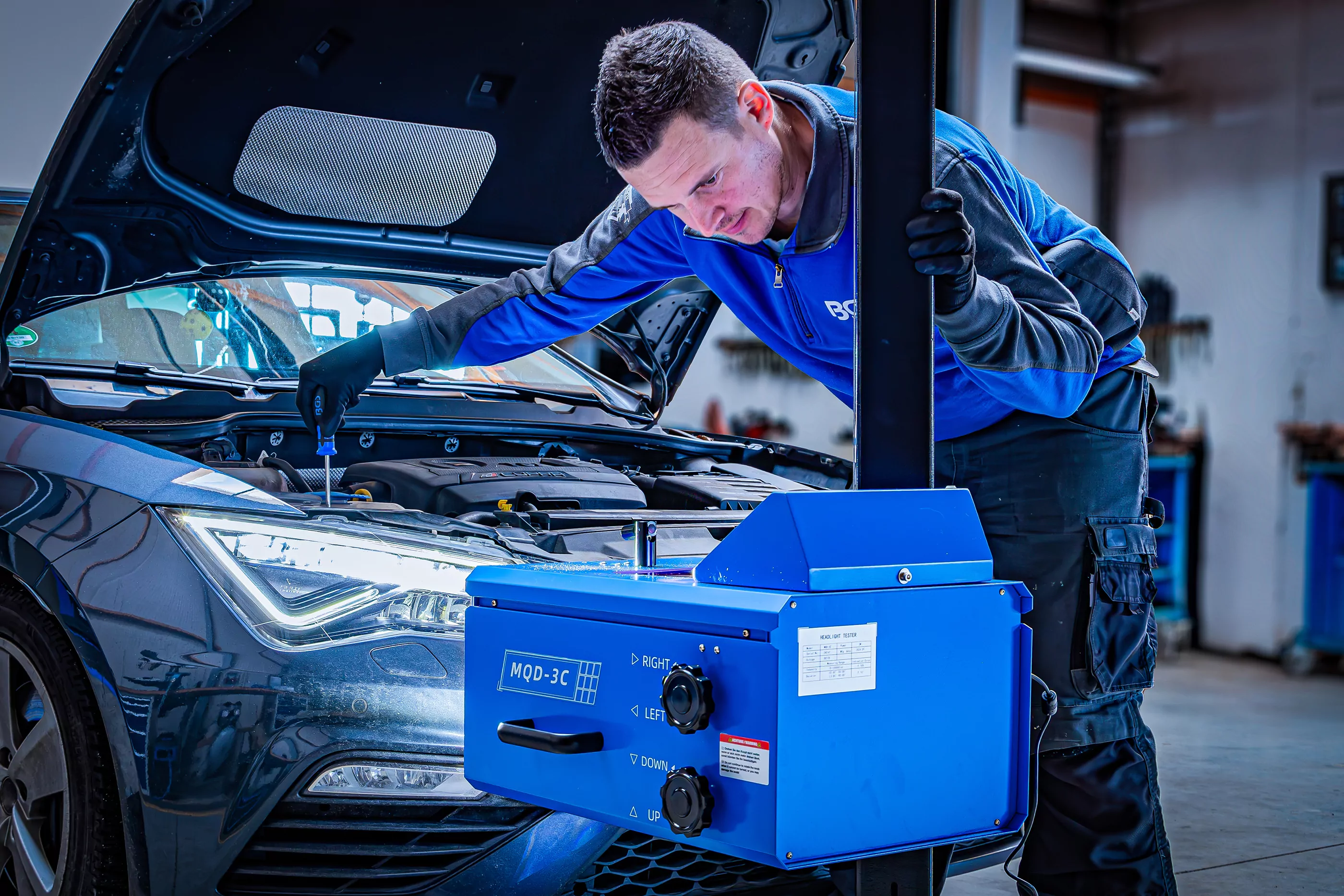 Scheinwerfer-Einstellgerät