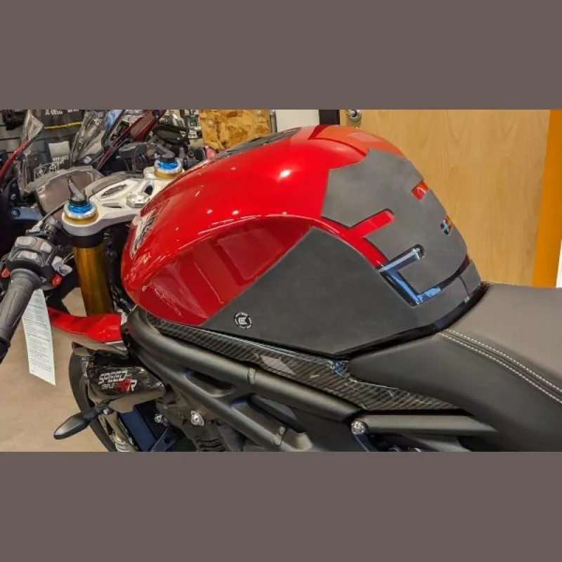 Eazi-Grip WRAP Tank Traction Pads Triumph Speed Triple 1200 RR / RS